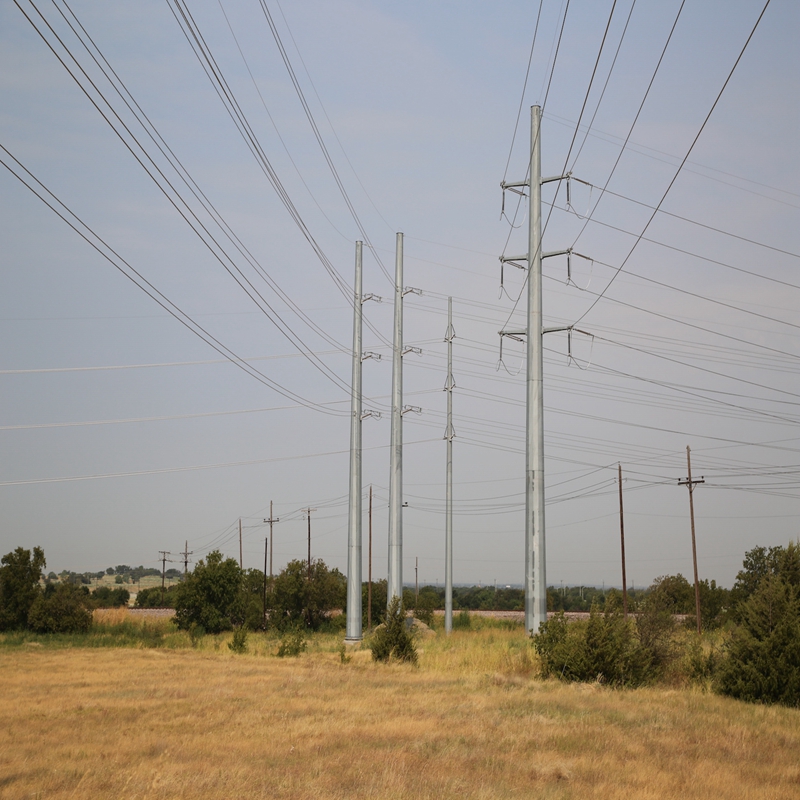 Torre della linea di trasmissione di energia elettrica